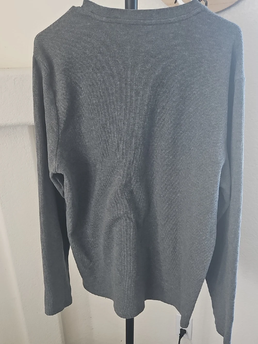 Eddie Bauer Men's Crewneck Waffle Knit Long-Sleeve Sweater - Gray XL - Picture 4 of 5